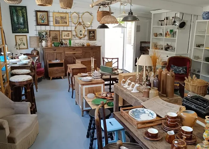 De Charme & Acces Boutique Brocante Bed & Breakfast Houlbec-Cocherel